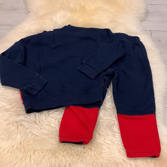 Nike Air Blue & Red Sweatshirt and Sweatpants Matching Set in Size 24M - Picture 8 of 9